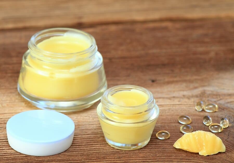 Prepara una crema para alisar el cabello con ingredientes que tienes en la cocina