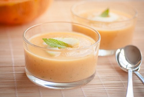 Pierde peso en tu cena gracias a estas deliciosas cremas frías de melón