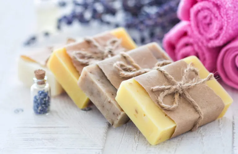 13 usos que le puedes dar al jabón neutro en tu hogar