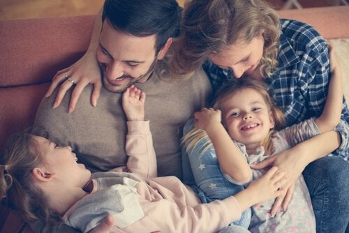 Los abrazos que nos dan nuestros hijos son regalos para el corazón