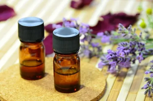 aceite esencial de lavanda