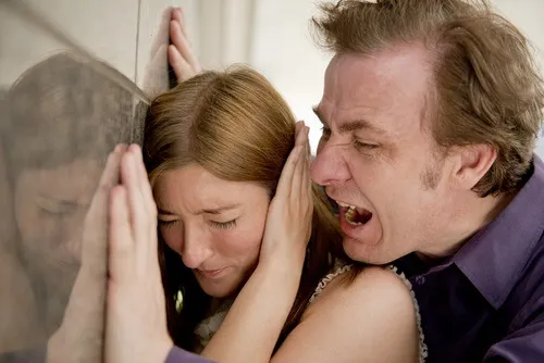 cosas que no debes permitir en tu relacion de pareja