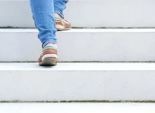 subir escaleras