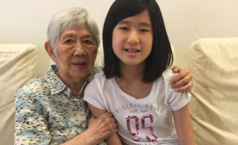 Una niña de 12 años crea una aplicación móvil para comunicarse con su abuela enferma de alzhéimer