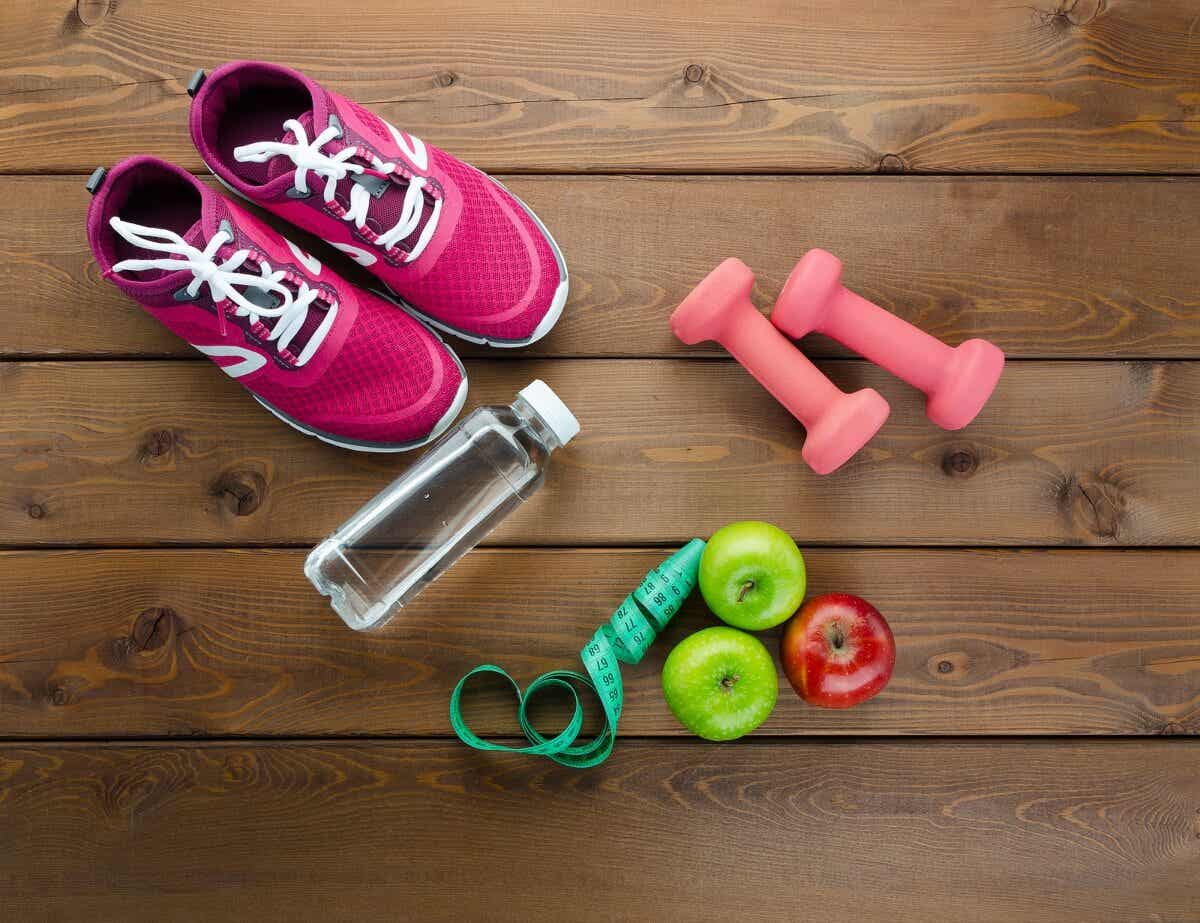 Hacer ejercicio y llevar una buena alimentación ayuda a ganar en salud
