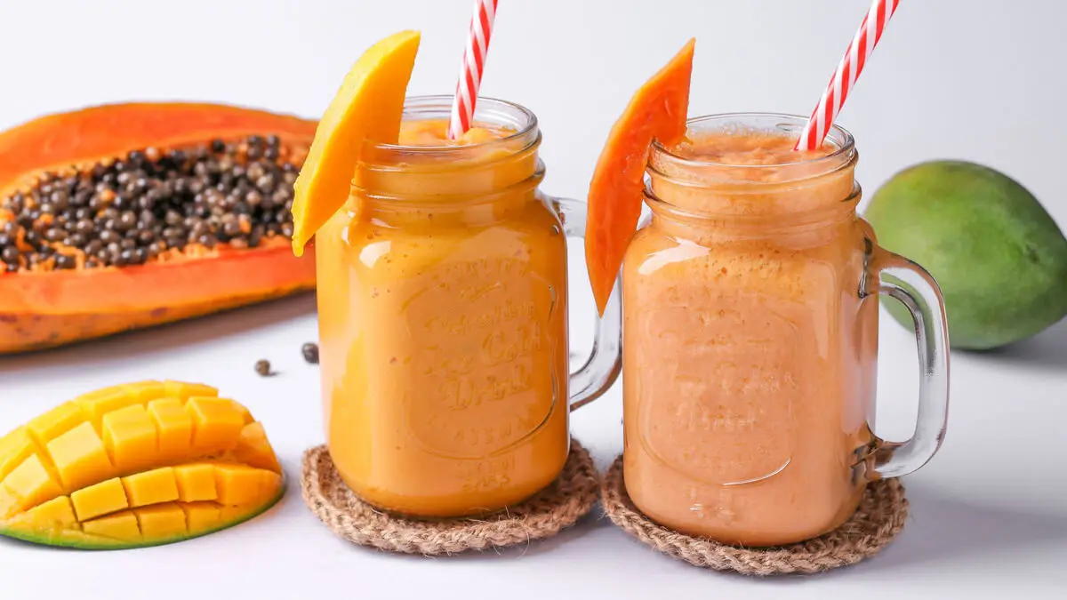 Licuado de papaya y mango.