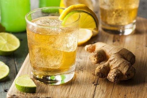 5 recetas de bebidas que te ayudan a perder peso