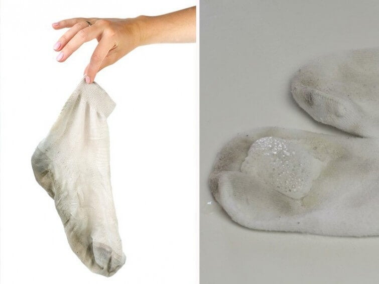 Desviarse inestable dividendo Los 5 mejores trucos ecológicos para dejar tus calcetines impecables -  Mejor con Salud