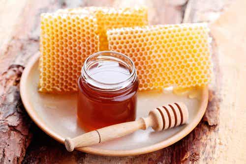 Miel es uno de los remedios naturales contra la varicela