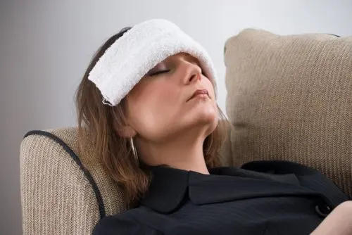 mujer-con-pano-en-la-cabeza