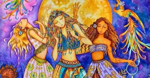 Mujeres bailando