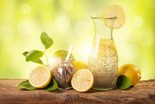 Cómo perder peso en un mes con limón, jengibre y chía
