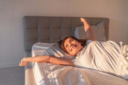 6 tips para despertarnos con energía y buen humor cada mañana