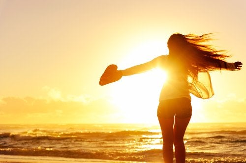 5 cosas que debes dejar ir para tener más éxito y felicidad