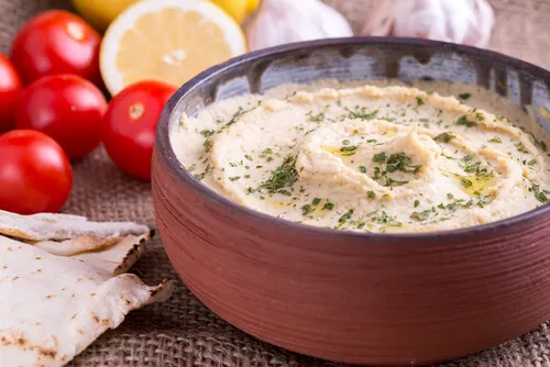 selbstgemachter Hummus