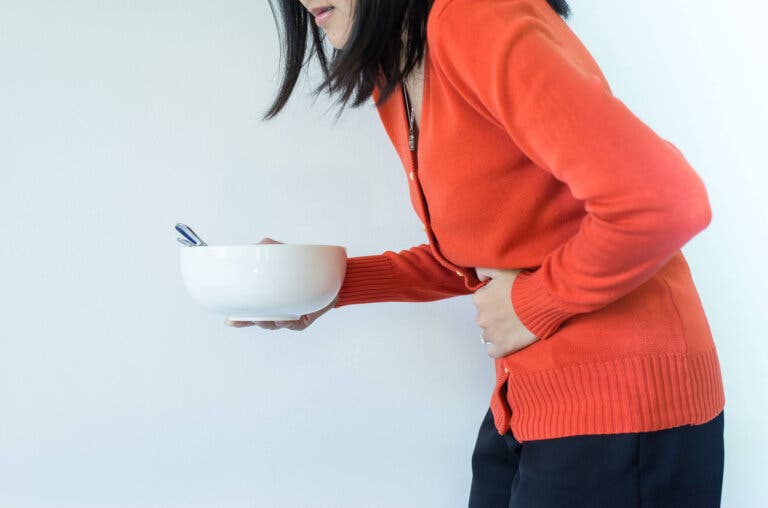 Cómo tratar la gastritis de forma natural