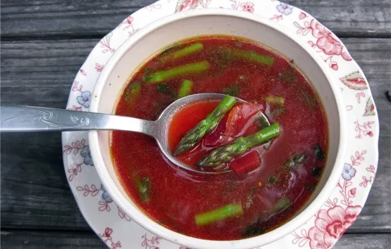 sopa de remolacha