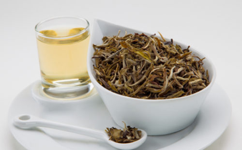 El té blanco, ¿un aliado para adelgazar?