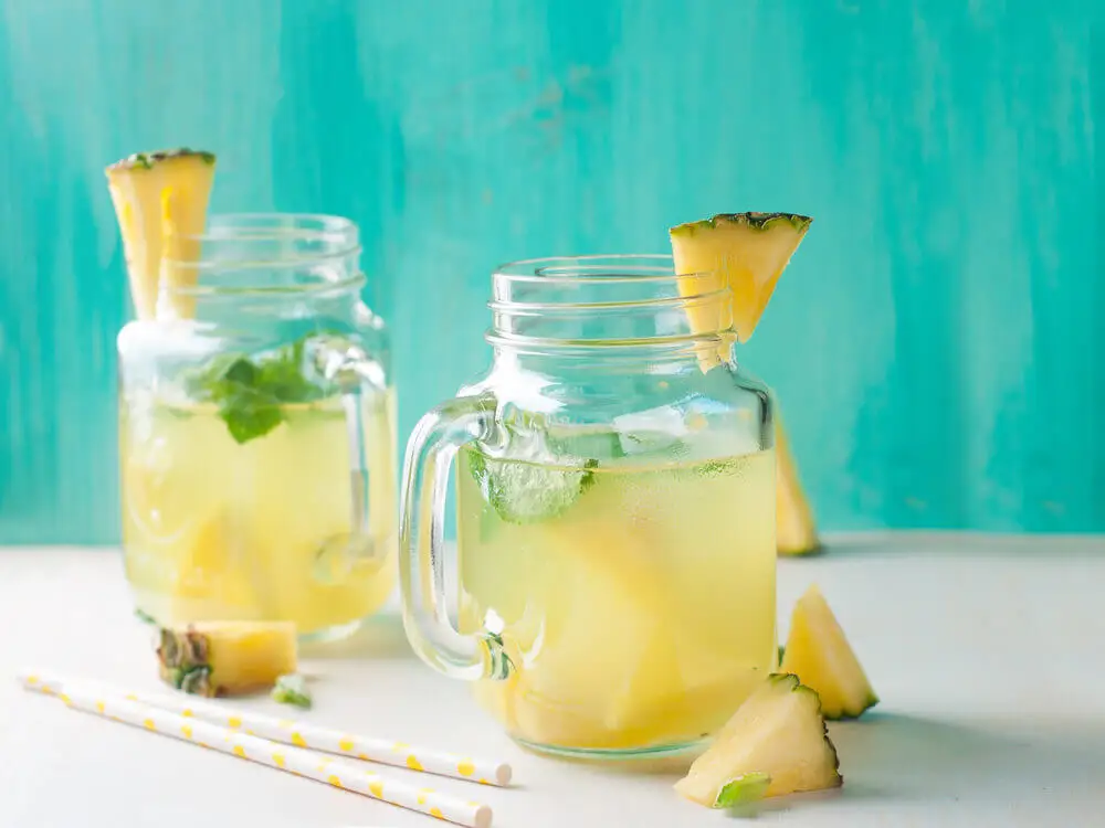 Beneficios del agua de piña.