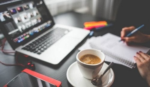 5 inocentes hábitos que matan la productividad