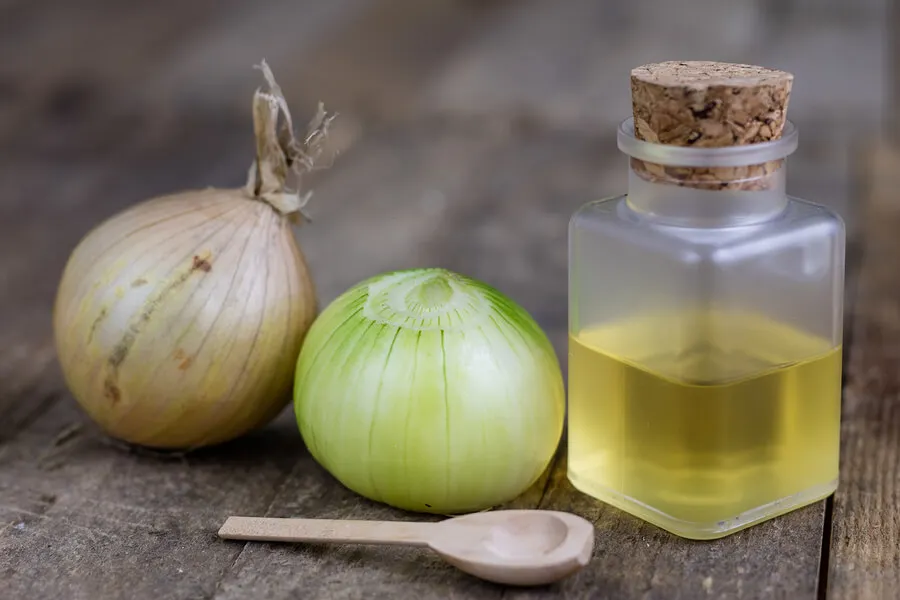 Jugo de cebolla y limón contra la tos