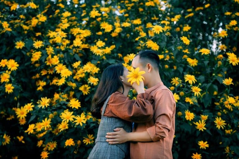 El amor necesita cuidarse de raíz para que florezca cada día