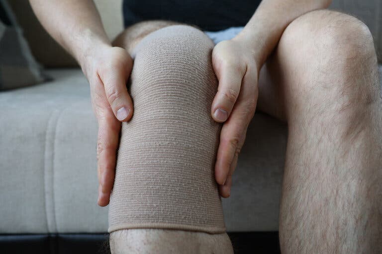Quistes en las rodillas: causas y tratamiento natural