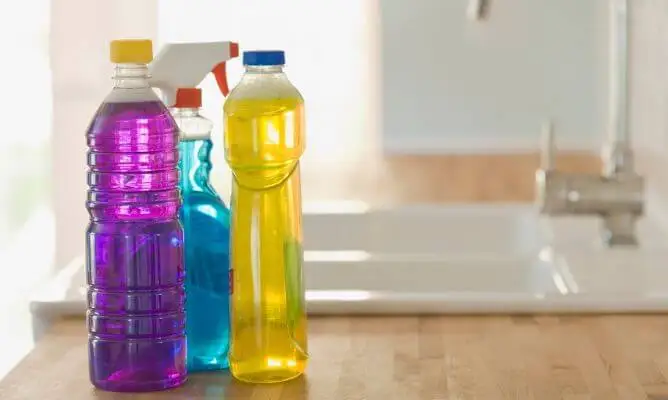 Tóxicos que se esconden en los productos de limpieza