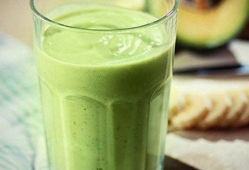 4 batidos para incluir aguacate en tu dieta