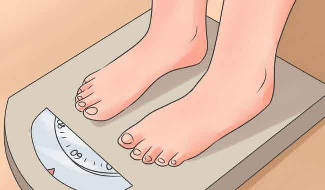 13 hábitos nocturnos que te hacen subir de peso