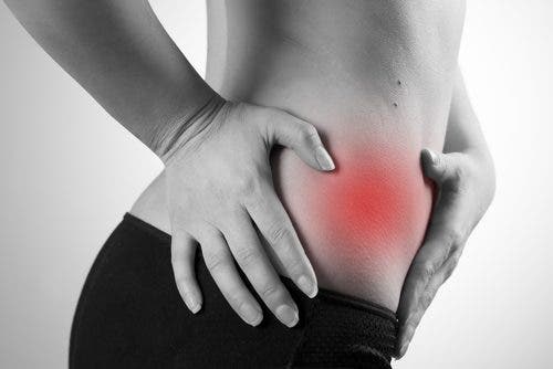 Mujer con apendicitis.