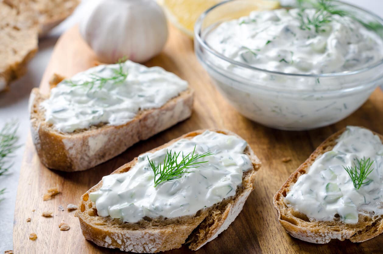 Salsa griega con yogur.