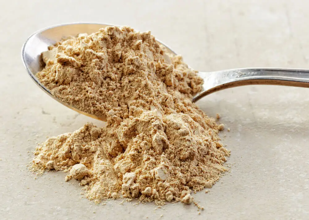 Raíz de maca en polvo.