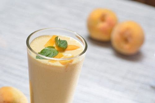 Durazno con leche de soja y germen de trigo para la fatiga
