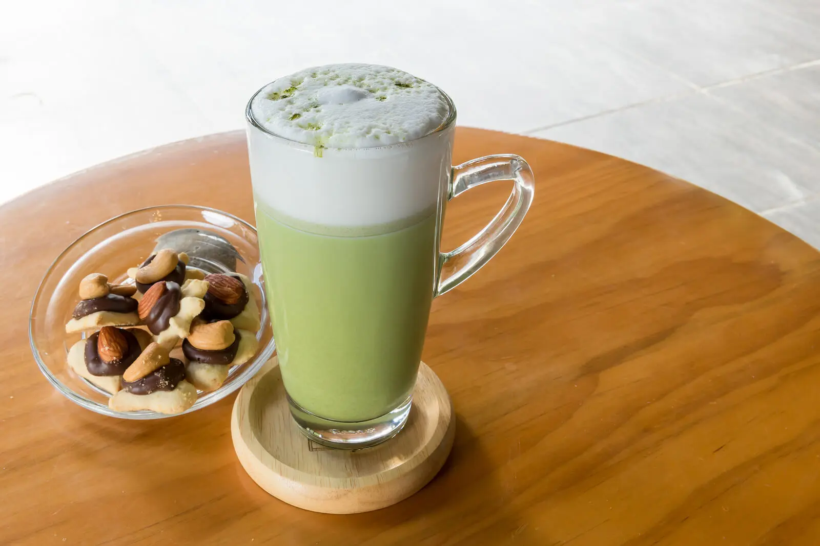 Té verde para los eructos de azufre.
