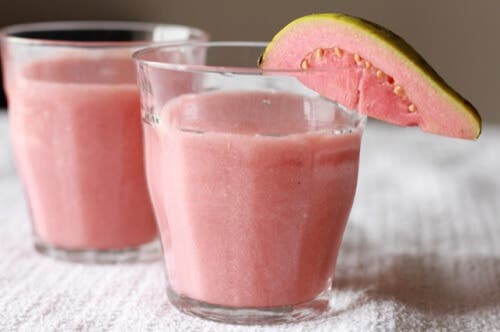 13 beneficios de tomar jugo de guayaba