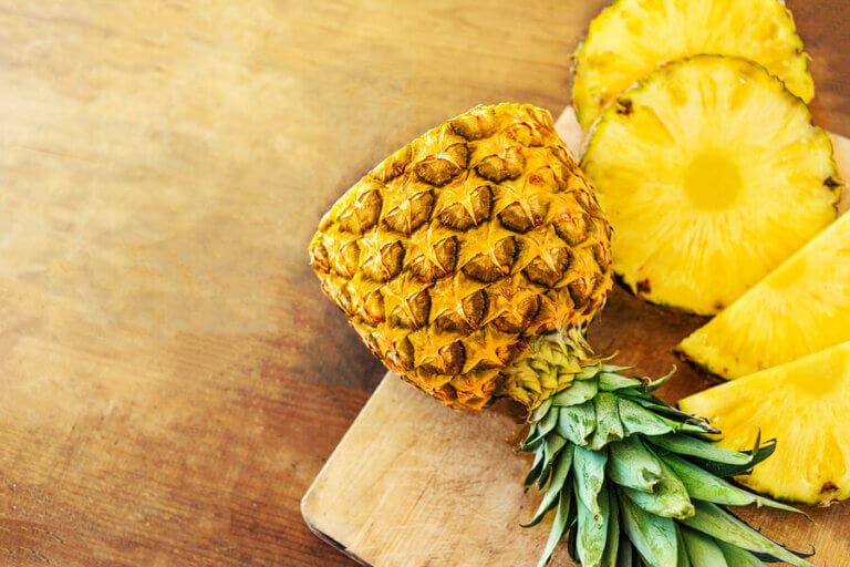 5 beneficios de comer piña