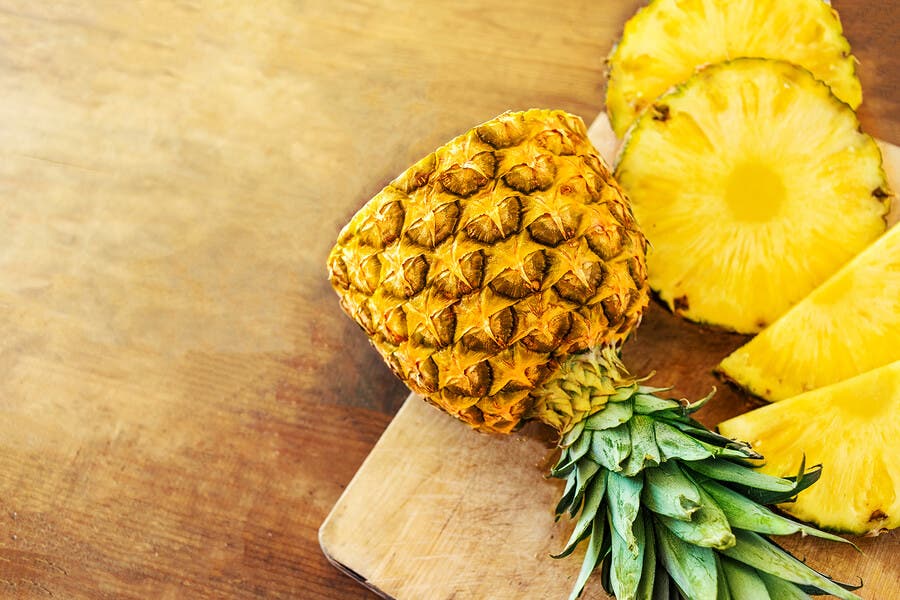 5 beneficios de comer piña