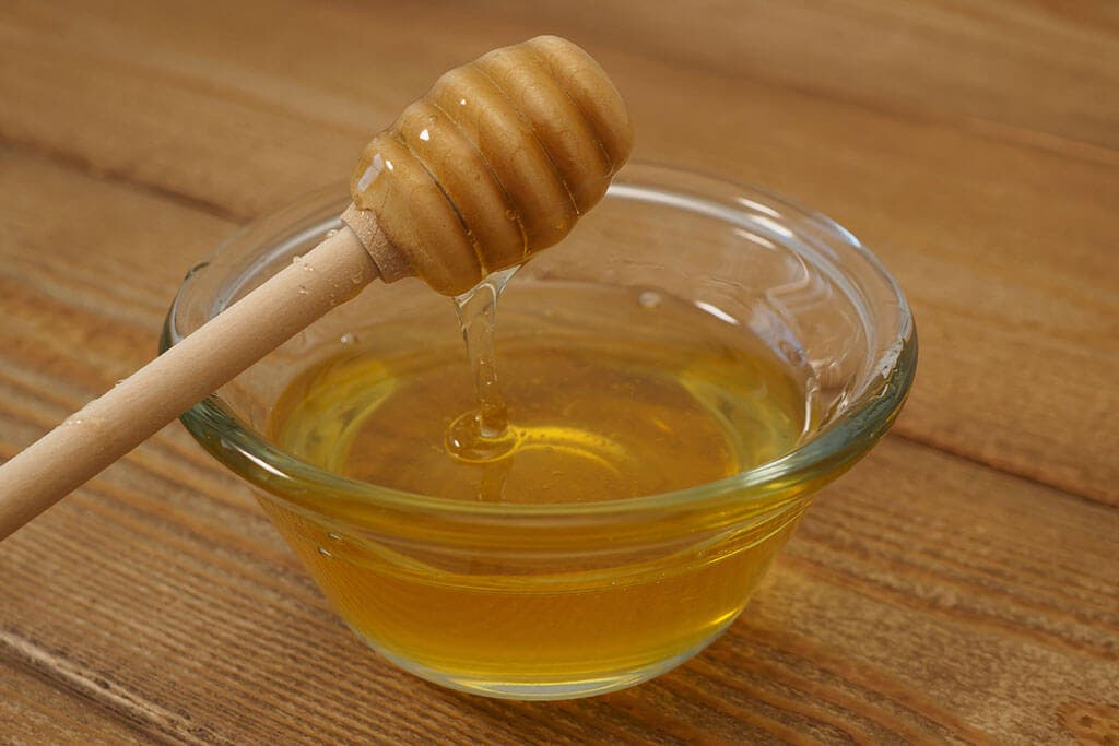 Miel para agregar a la muña.