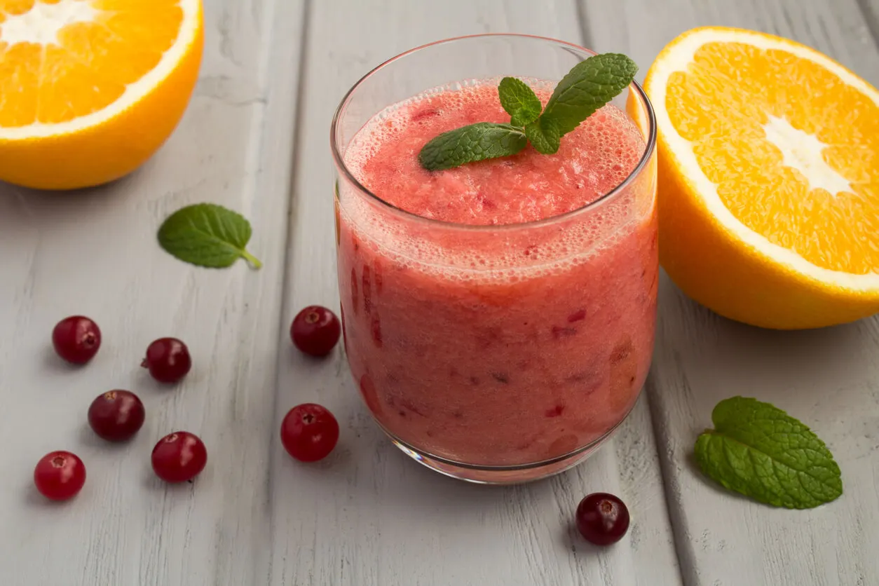 Batido de arándanos y naranja.