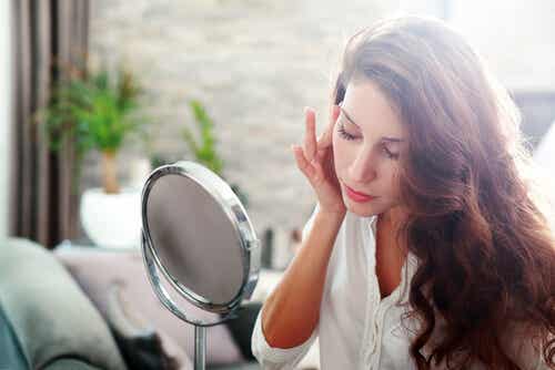 9 tips para eliminar completamente las primeras arrugas de manera natural