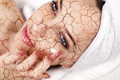 Cómo reducir la piel seca en el rostro