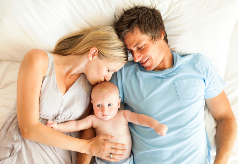 Familia con un bebé