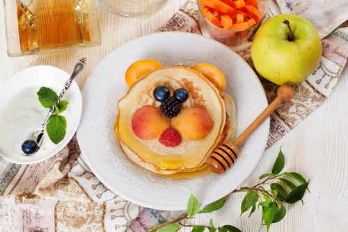 5 alimentos que no debes darles a tus hijos para desayunar