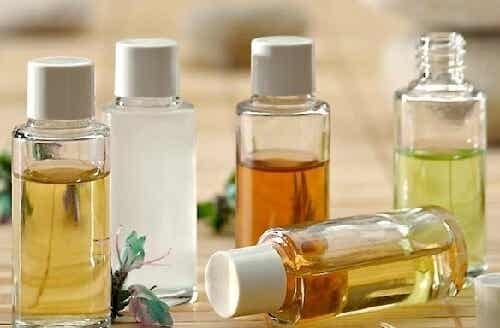 Limpia tu rostro con aceites naturales