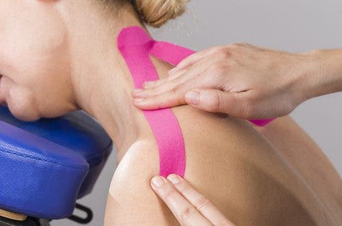 Dolor en trapecios por hacer pesas