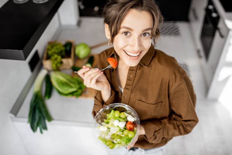 ¿Hay alimentos que reducen las estrías?