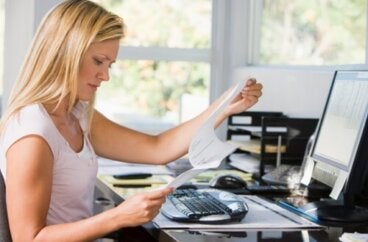 Los 7 mejores ejercicios para quienes trabajan en un escritorio