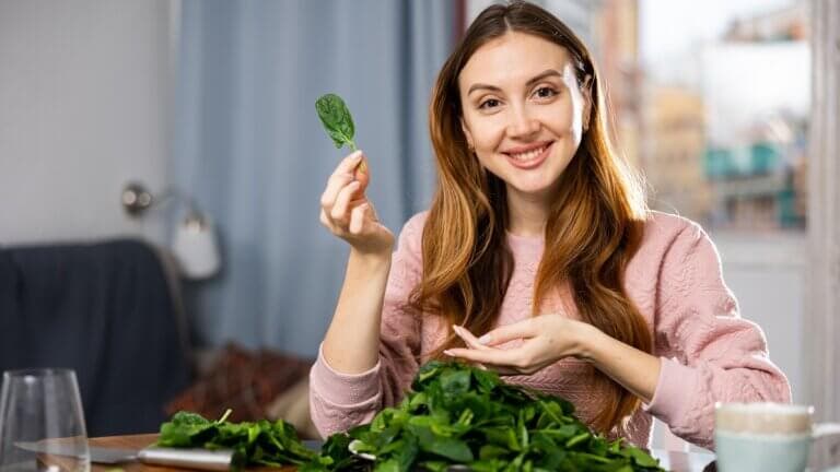 10 alimentos que debes comer si quieres un cabello fuerte y abundante