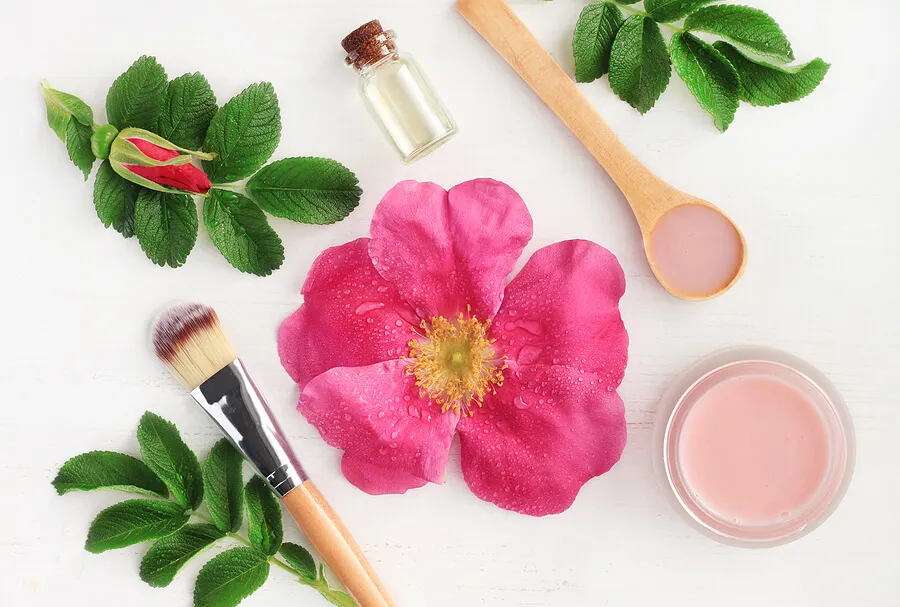 Productos con aceite de rosa mosqueta